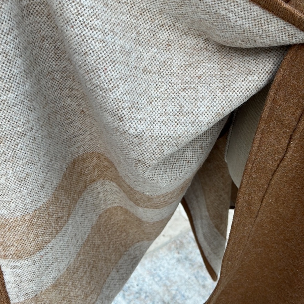 TREASURE & BOND Blanket/Poncho/Cape -Snap Front - OS - Picture 9 of 9